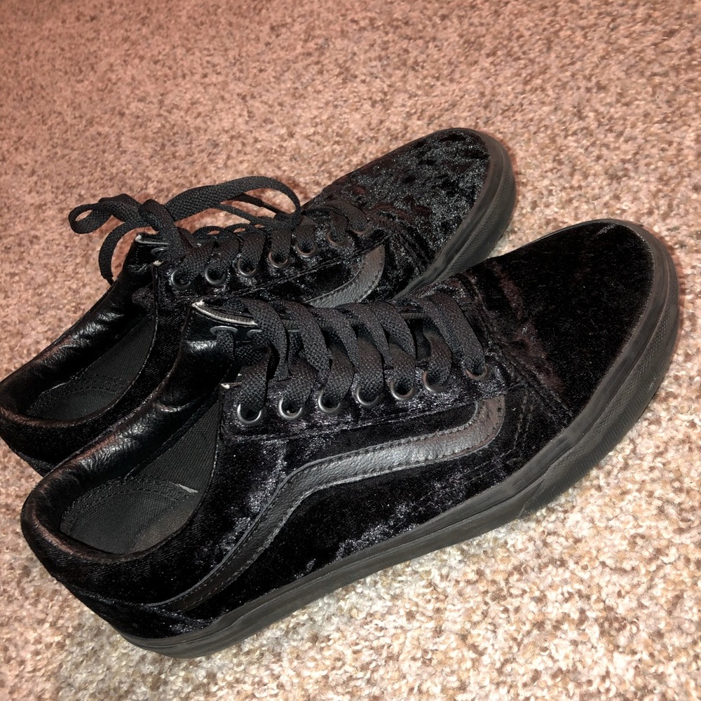 ✨ Velour ALL BLACK Vans ✨